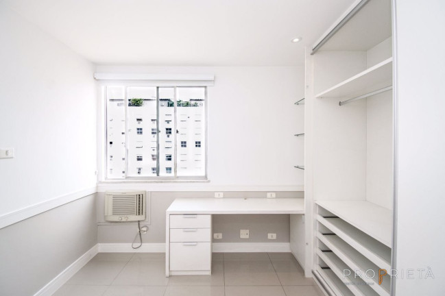 Imagem Apartamento com 2 Quartos à Venda, em Humaitá - Rio De Janeiro Imagem Apartamento com 2 Quartos à Venda, em Humaitá - Rio De Janeiro