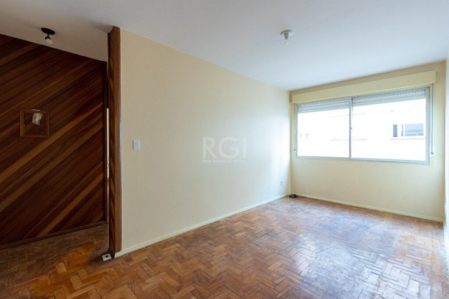Imagem Imóvel com 2 Quartos à Venda, em Cristal - Porto Alegre Imagem Imóvel com 2 Quartos à Venda, em Cristal - Porto Alegre
