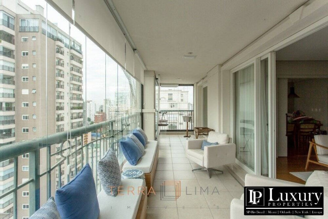 Foto do imóvel Apartamento com 3 Quartos à Venda, 311 m² em Vila Nova Conceição - São Paulo