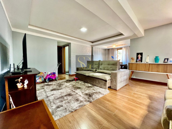 Casa com 3 Quartos à Venda, 219 m² em Araras - Teresópolis