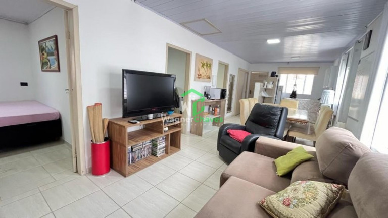 Imagem Casa com 7 Quartos para Alugar ou Temporada, 280 m² em Praia De Leste - Pontal Do Paraná Imagem Casa com 7 Quartos para Alugar ou Temporada, 280 m² em Praia De Leste - Pontal Do Paraná
