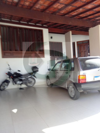 Imagem Casa com 6 Quartos à Venda, 380 m²