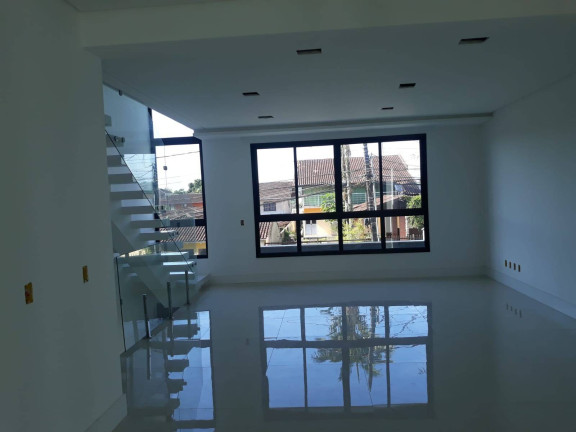 Imagem Casa com 3 Quartos à Venda, 169 m² em Floresta - Joinville