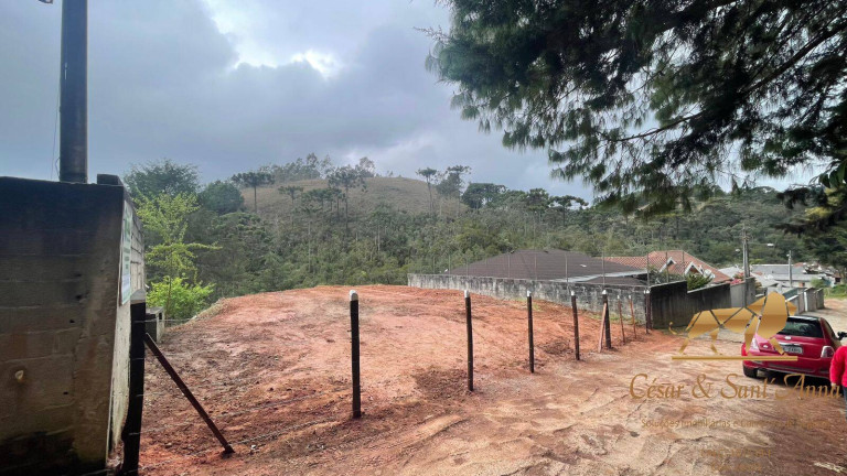 Terreno à Venda, 745 m² em Vila Mathilde - Campos Do Jordão