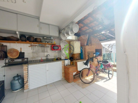 Imagem Casa com 3 Quartos à Venda, 236 m² em Campo Grande - Santos