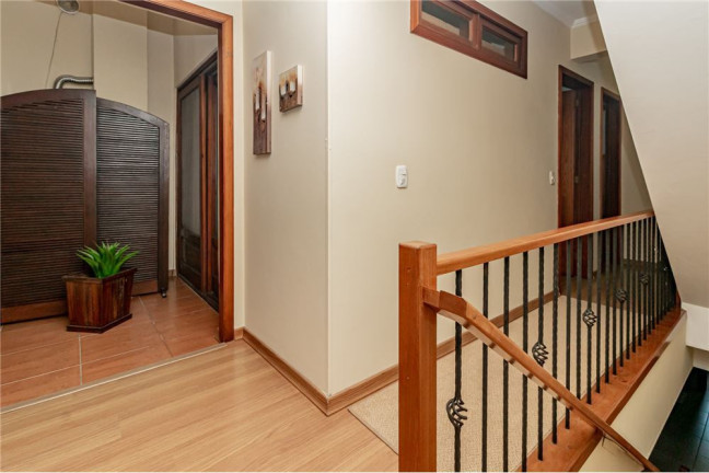 Imagem Casa com 3 Quartos à Venda, 200 m² em Jardim Planalto - Porto Alegre