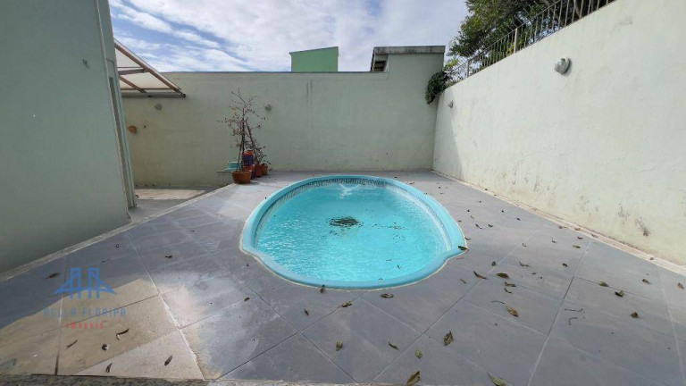 Imagem Casa com 3 Quartos para Alugar, 400 m² em Rio Tavares - Florianópolis Imagem Casa com 3 Quartos para Alugar, 400 m² em Rio Tavares - Florianópolis