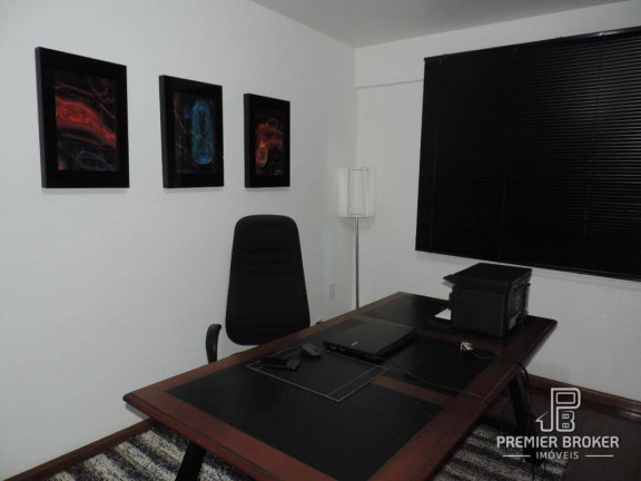 Imagem Casa com 4 Quartos à Venda, 230 m² em Carlos Guinle - Teresópolis