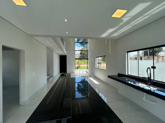 Imagem Casa com 3 Quartos à Venda, 210 m² em São Sebastião - Igarapé