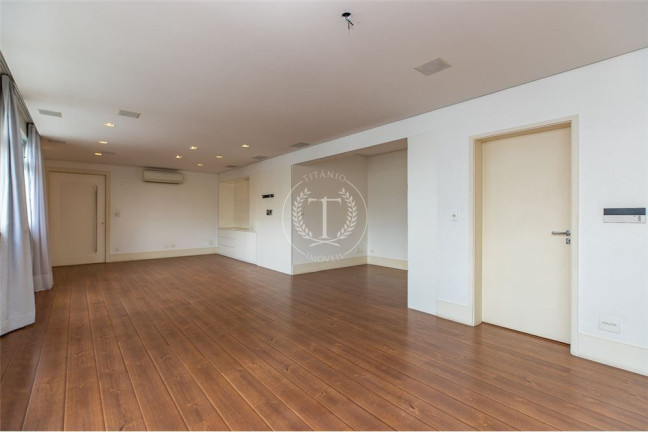 Imagem Apartamento com 2 Quartos à Venda, 180 m² em Cerqueira César - São Paulo