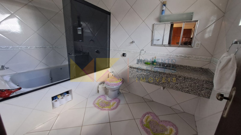 Imagem Casa com 3 Quartos à Venda, 200 m² em Velha Central - Blumenau