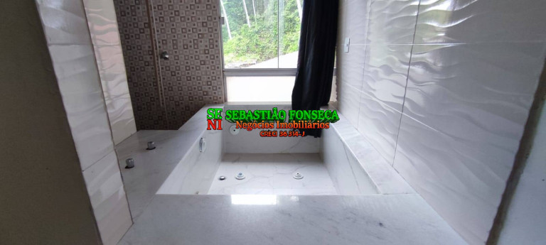 Imagem Casa com 2 Quartos à Venda, 101 m² em Centro - Caraguatatuba Imagem Casa com 2 Quartos à Venda, 101 m² em Centro - Caraguatatuba