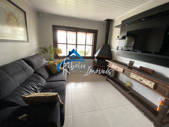 Imagem Casa com 4 Quartos à Venda, 270 m² em Centro - Imbé