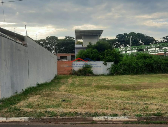 Terreno à Venda, 298 m² em Centro - Saltinho