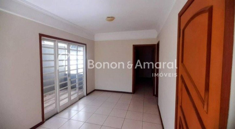 Imagem Casa de Condomínio com 3 Quartos à Venda, 200 m² em Residencial Terras Do Barão - Campinas Imagem Casa de Condomínio com 3 Quartos à Venda, 200 m² em Residencial Terras Do Barão - Campinas