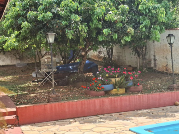 Imagem Casa com 2 Quartos à Venda, 134 m²