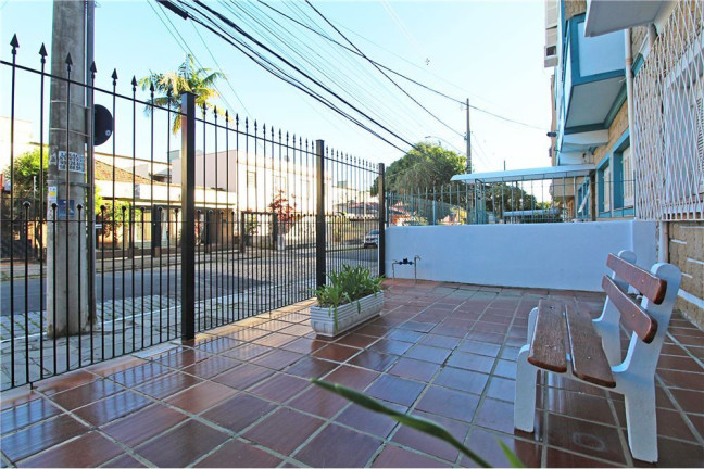 Imagem Apartamento com 2 Quartos à Venda, 68 m² em Santo Antônio - Porto Alegre Imagem Apartamento com 2 Quartos à Venda, 68 m² em Santo Antônio - Porto Alegre