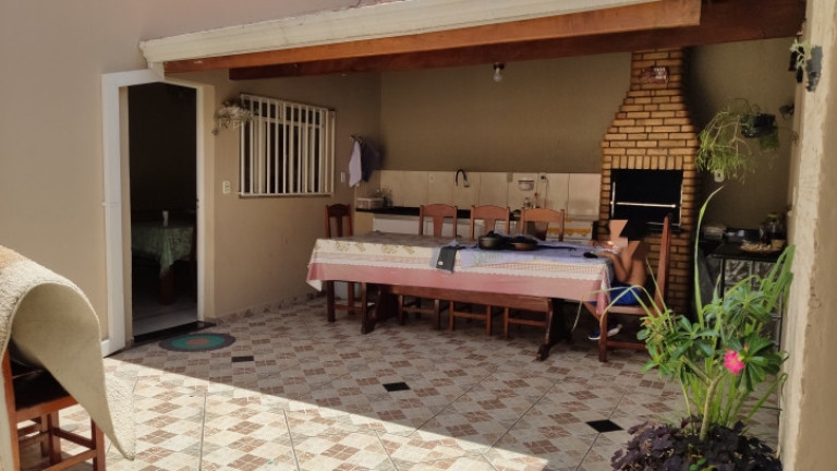 Casa com 3 Quartos à Venda, 235 m² em Parque Res. Vila União - Campinas