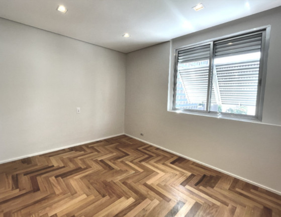 Imagem Imóvel com 3 Quartos à Venda, 120 m² em Itaim Bibi - São Paulo Imagem Imóvel com 3 Quartos à Venda, 120 m² em Itaim Bibi - São Paulo