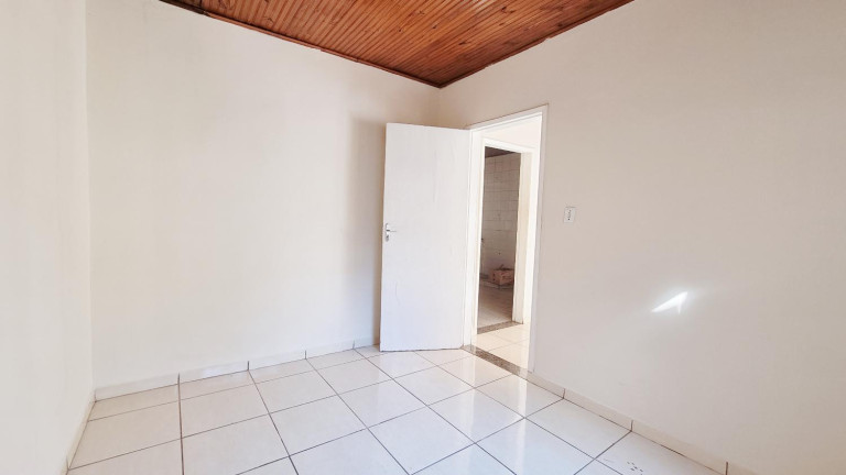 Imagem Casa com 2 Quartos à Venda, 118 m² em Maringá - Londrina