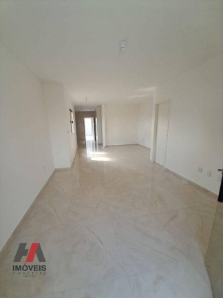 Imagem Casa com 3 Quartos à Venda, 150 m² em Centro - Eusébio