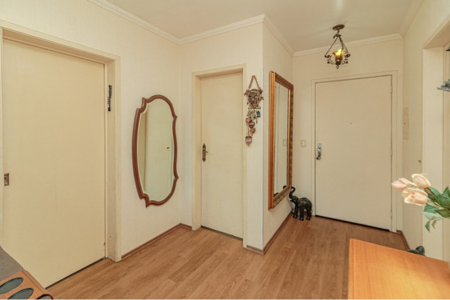 Imagem Imóvel com 1 Quarto à Venda, 46 m² em Passo Da Areia - Porto Alegre Imagem Imóvel com 1 Quarto à Venda, 46 m² em Passo Da Areia - Porto Alegre
