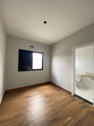 Imagem Casa com 3 Quartos à Venda, 300 m² em Piracangaguá - Taubaté Imagem Casa com 3 Quartos à Venda, 300 m² em Piracangaguá - Taubaté