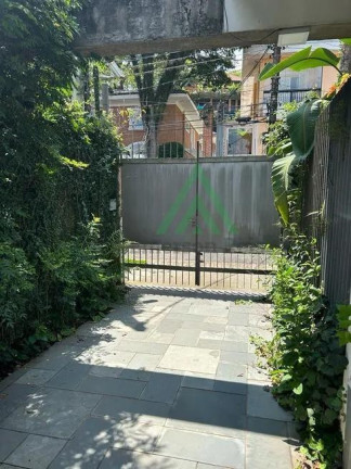 Imagem Casa com 3 Quartos à Venda, 264 m² em Pacaembu - São Paulo