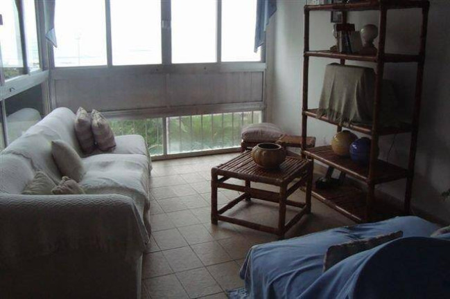 Apartamento com 3 Quartos à Venda,  em Pitangueiras - Guarujá