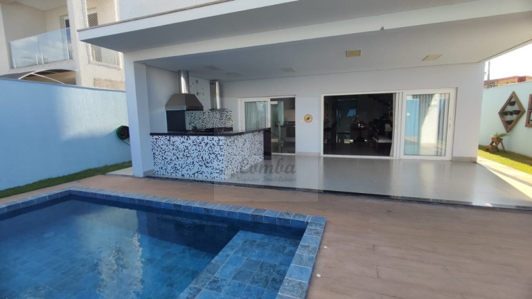 Imagem Casa com 4 Quartos à Venda, 406 m² em Jardim Itália - Cuiabá