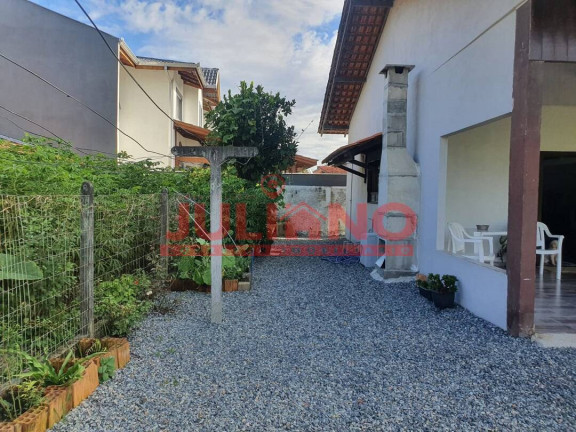 Imagem Casa com 3 Quartos à Venda, 130 m² em Salinas - Balneário Barra Do Sul Imagem Casa com 3 Quartos à Venda, 130 m² em Salinas - Balneário Barra Do Sul