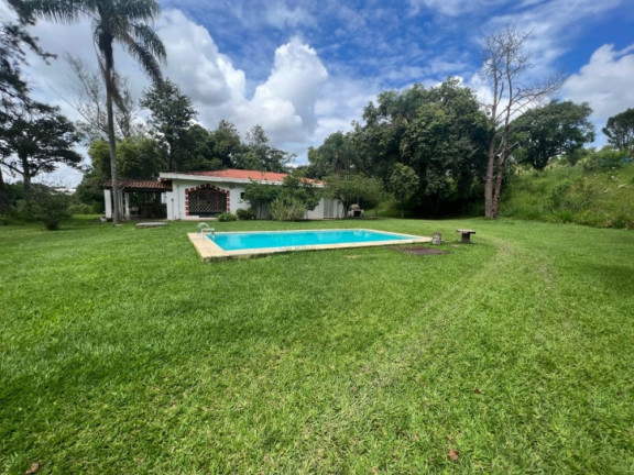 Chácara com 3 Quartos à Venda, 330 m² em Bairro Da Usina - Atibaia