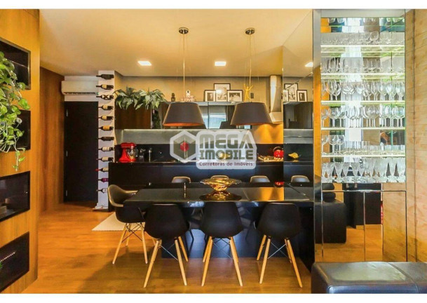 Apartamento com 2 Quartos à Venda, 70 m² em Itacorubi - Florianópolis