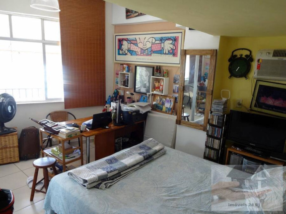 Imagem Cobertura com 2 Quartos à Venda, 100 m² em Centro - Rio De Janeiro Imagem Cobertura com 2 Quartos à Venda, 100 m² em Centro - Rio De Janeiro
