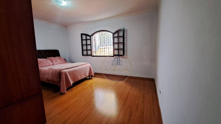 Imagem Sobrado com 3 Quartos à Venda, 245 m² em Jardim Ipanema - Santo André