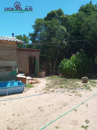 Imagem Casa com 2 Quartos à Venda, 750 m² em Viamão Imagem Casa com 2 Quartos à Venda, 750 m² em Viamão