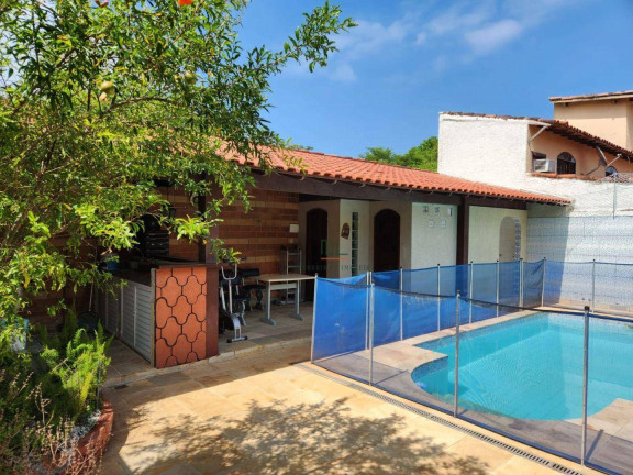Casa com 4 Quartos à Venda, 150 m² em Itaipu - Niterói