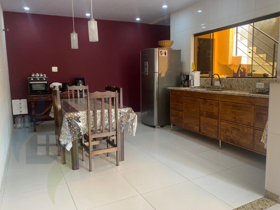 Imagem Casa com 3 Quartos à Venda, 223 m² em Jardim Guarará - Santo André