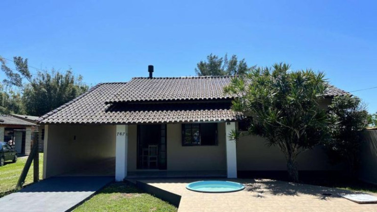 Imagem Casa com 3 Quartos à Venda, 112 m² em Tramandaí