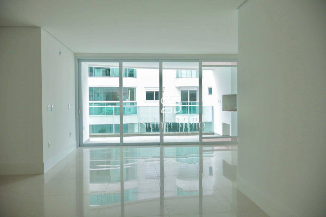 Imagem Apartamento com 3 Quartos à Venda, 242 m² em Praia Brava - Itajaí