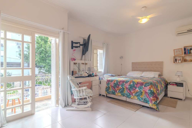 Casa com 3 Quartos à Venda, 377 m² em Higienópolis - Porto Alegre