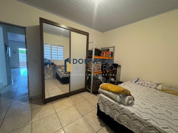 Imagem Casa com 2 Quartos à Venda, 800 m² em Guará I - Brasília Imagem Casa com 2 Quartos à Venda, 800 m² em Guará I - Brasília