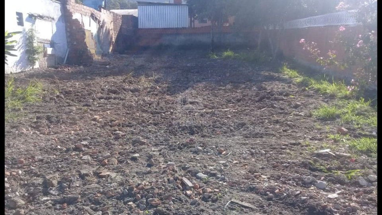 Terreno à Venda, 360 m² em Chácara Das Flores - Santa Maria