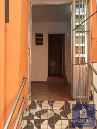 Imagem Casa com 3 Quartos para Alugar, 50 m² em Parque Santo Antônio - São Paulo