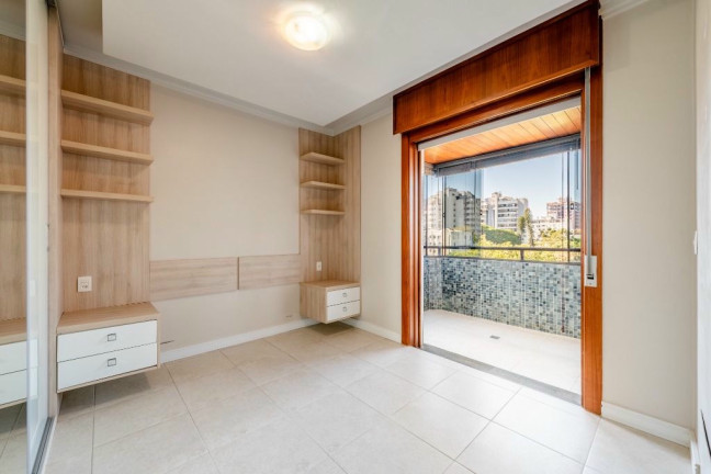 Imagem Apartamento com 2 Quartos à Venda, 120 m² em Petrópolis - Porto Alegre
