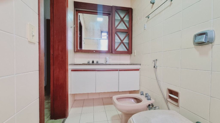 Imagem Apartamento com 3 Quartos à Venda, 137 m² em Pitangueiras - Guarujá