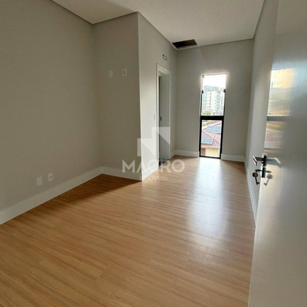 Imagem Casa com 3 Quartos à Venda, 140 m² em Rau - Jaraguá Do Sul