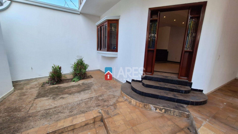 Imagem Casa com 3 Quartos para Alugar, 400 m² em Werner Plaas - Americana Imagem Casa com 3 Quartos para Alugar, 400 m² em Werner Plaas - Americana