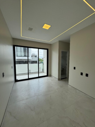 Imagem Casa com 4 Quartos à Venda, 260 m² em Novo Aleixo - Manaus Imagem Casa com 4 Quartos à Venda, 260 m² em Novo Aleixo - Manaus