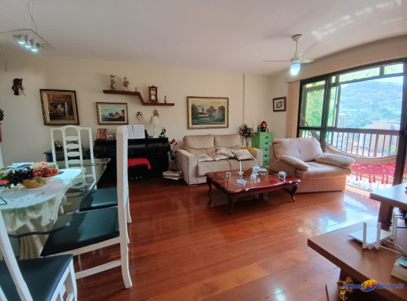 Imagem Imóvel com 2 Quartos à Venda, 100 m² em Várzea - Teresópolis Imagem Imóvel com 2 Quartos à Venda, 100 m² em Várzea - Teresópolis